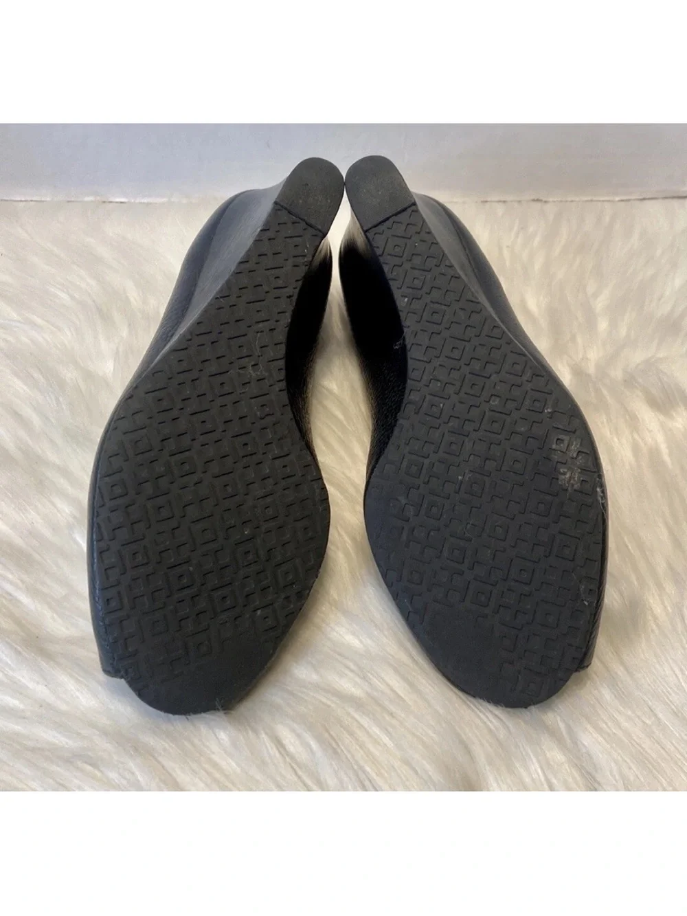 Tory Burch Black Leather Peep-Toe Flats with Silver Logo Medallion Sz 11 Women